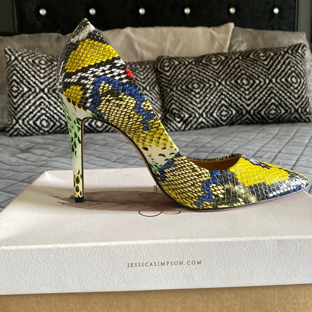 Jessica Simpson Multicolor Snake Summer Pump